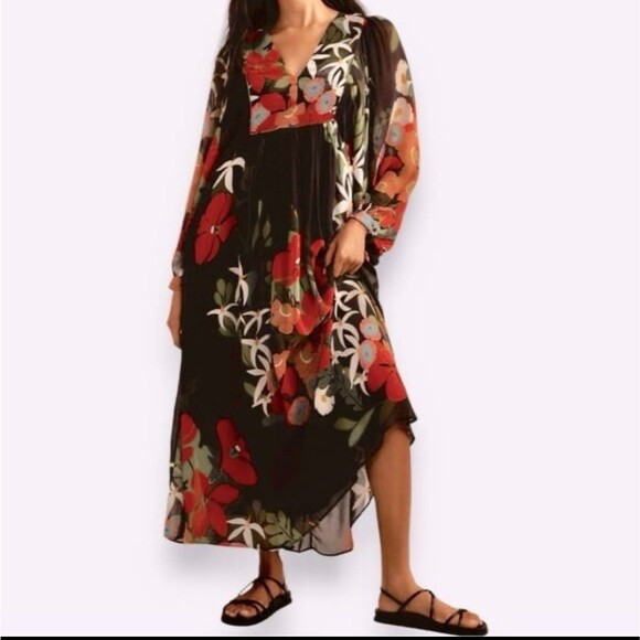 FARM Rio Dresses & Skirts - Farm Rio Long-Sleeve V-Neck Floral Maxi Dress M
